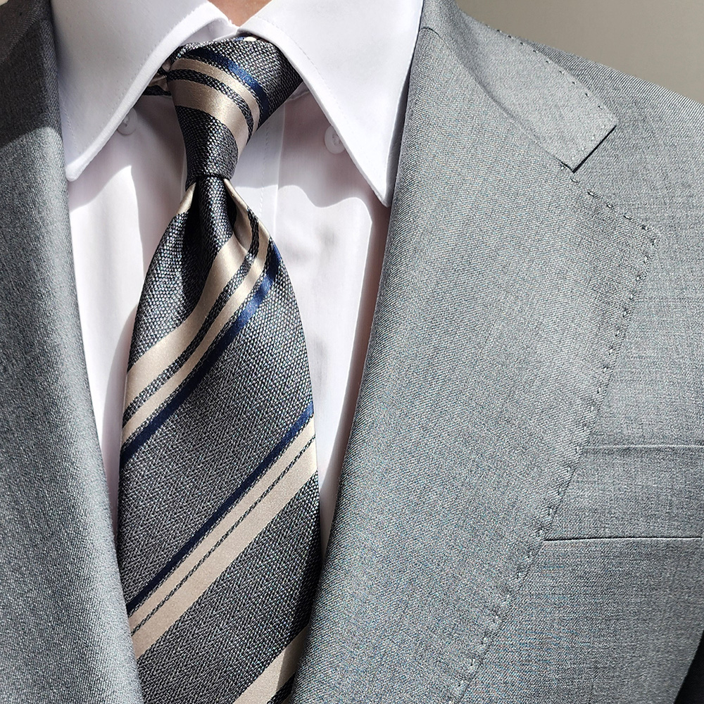 제임스핏 레지멘탈 그레이 베이지 클래식 남자 정장 넥타이