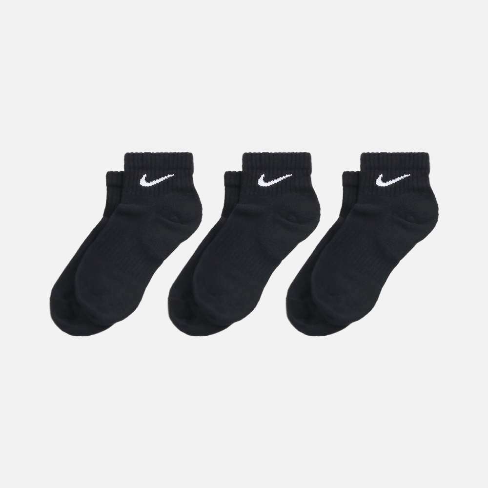 나이키 에브리데이 스우시 중목 양말 3팩 SX7667-010