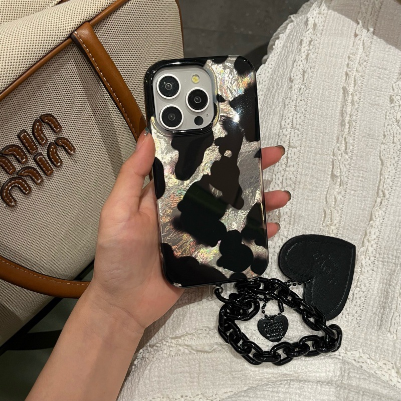 하트 체인 블랙 & 화이트 카우 패턴 케이스 🖤 iPhone 16/15/14/13 - 상세 이미지 2