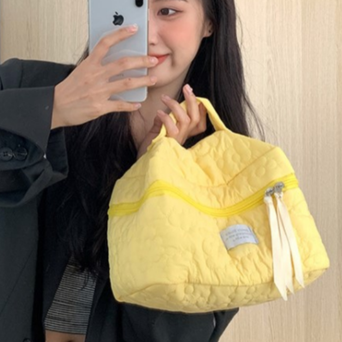 누빔 대용량파우치 귀여운 손가방 - 상품 이미지
