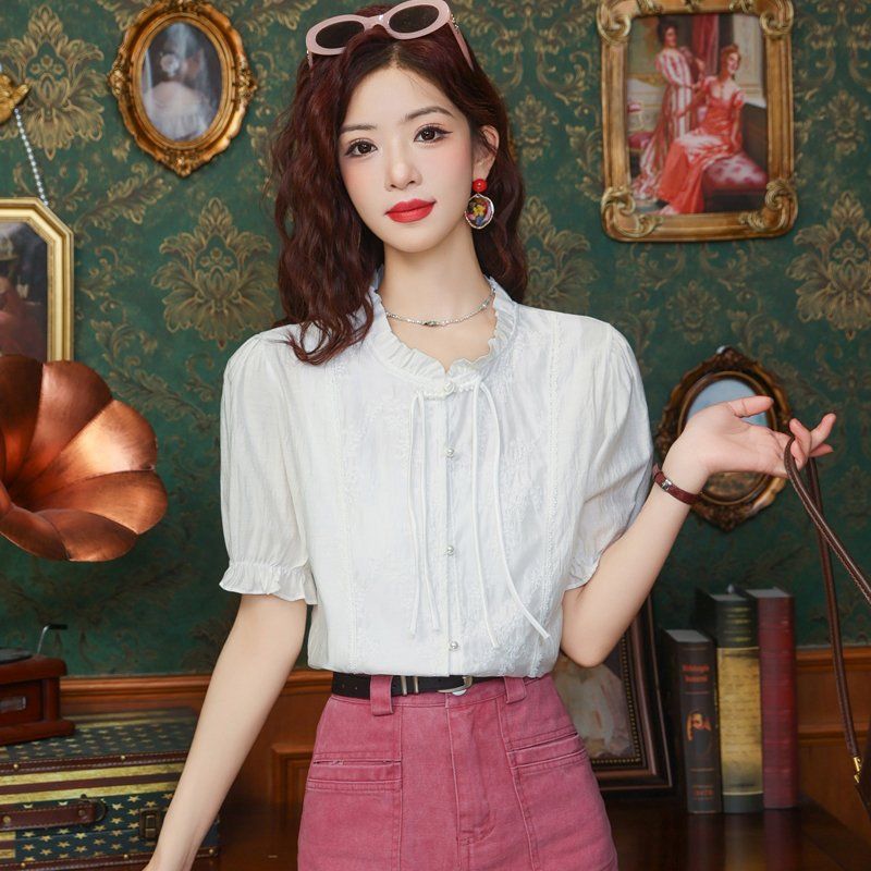 봄 여름 프릴넥 자수 반팔 블라우스 스트랩 스트레이트핏 여성 데일리룩 오피스룩 화이트 - 상세 이미지 2