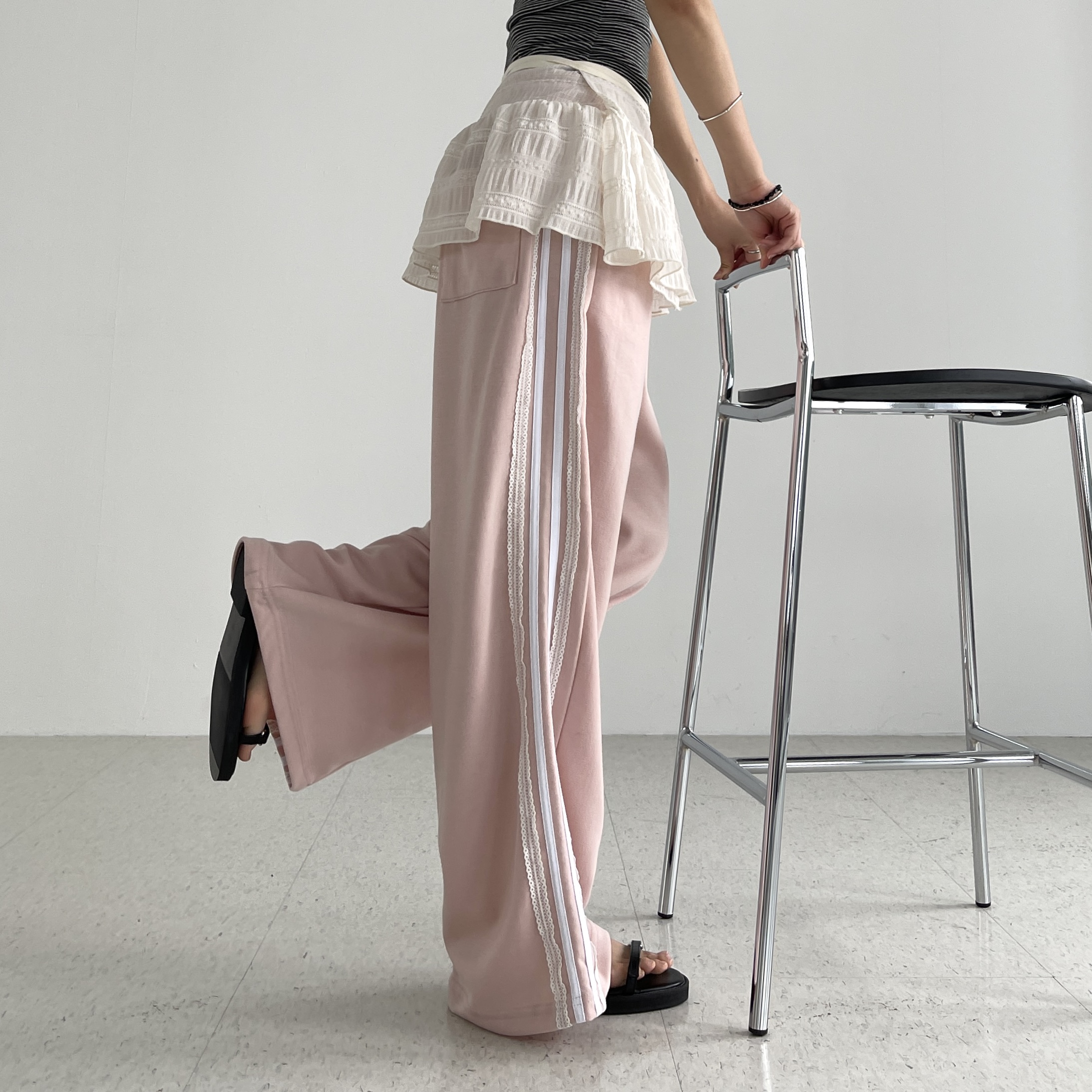 밴딩와이드팬츠 여성 봄 여름 루즈핏 여자 트레이닝 통 일자 고무줄 바지 핀터레이스 트랙팬츠 - 상세 이미지 3