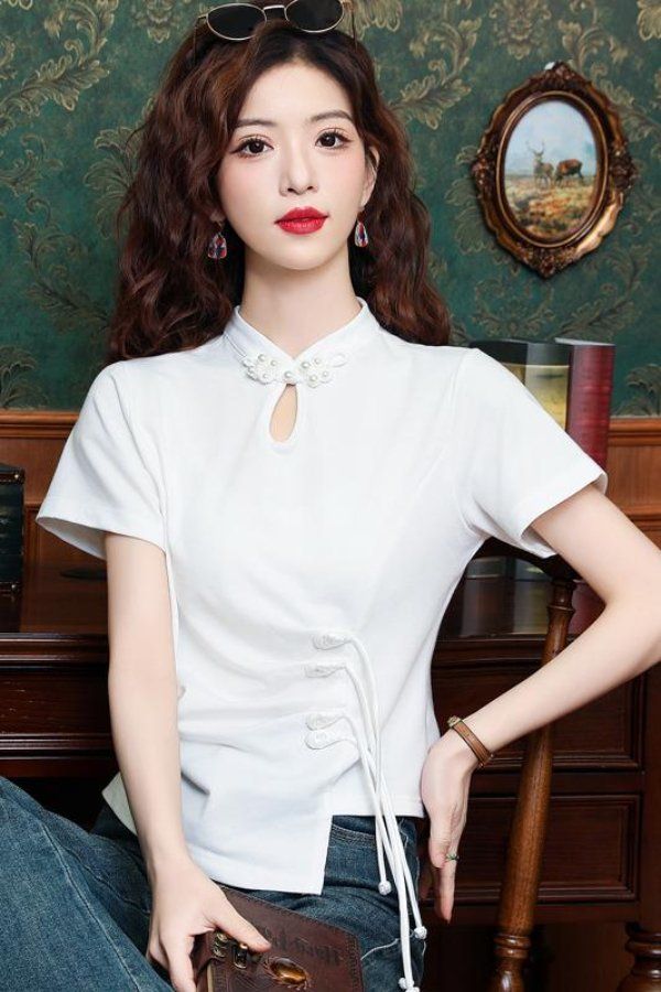봄 여름 차이나카라 매듭단추 반팔티셔츠 슬림핏 사이드셔링 스트랩 여성 데일리룩 화이트 - 상세 이미지 5