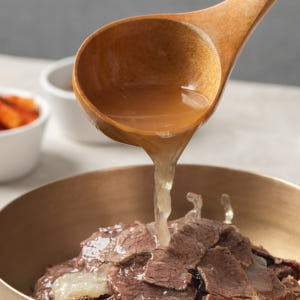 한우 뼈없는 갈비탕 순살 가마솥 홈쇼핑 소갈비탕 왕갈비탕 1.1kg 3개 맛있게 먹은 솔직 후기 - 상품 이미지 2