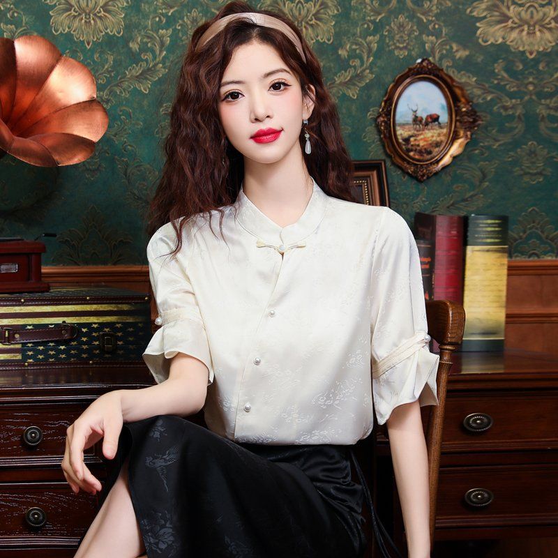 봄 여름 차이나카라 퍼프소매 블라우스 매듭단추 자카드 정장룩 오피스룩 데일리룩 아이보리 - 상품 이미지