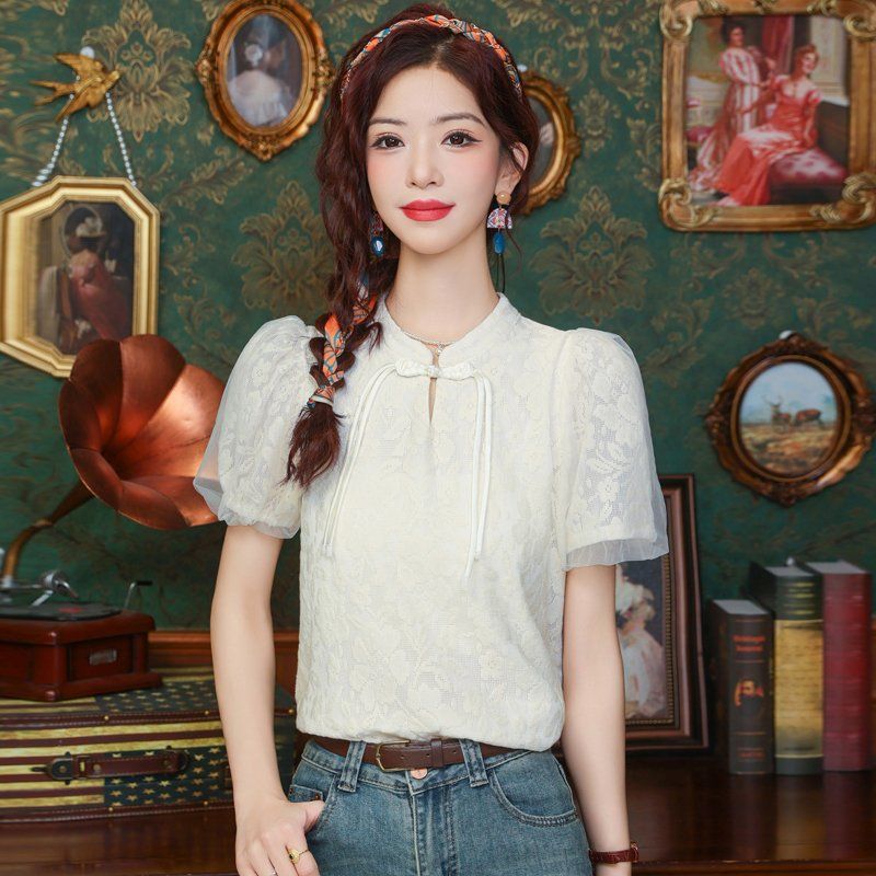 봄 여름 차이나카라 레이스 반팔 블라우스 퍼프 시스루소매 매듭단추 슬림핏 아이보리 - 상품 이미지