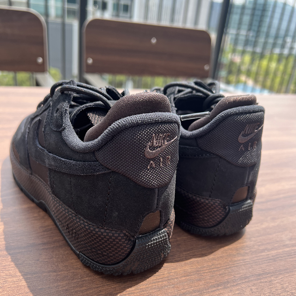 나이키 우먼스 에어포스 1 블랙 벨벳 브라운 FB2348-001 이미지 6
