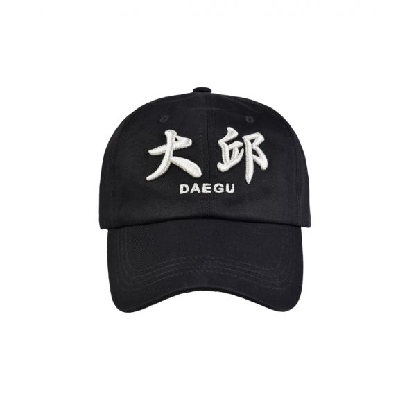 다크룸 스튜디오 x 이플릭 대구 실버 로고 캡 야구 모자 : 지유컴퍼니