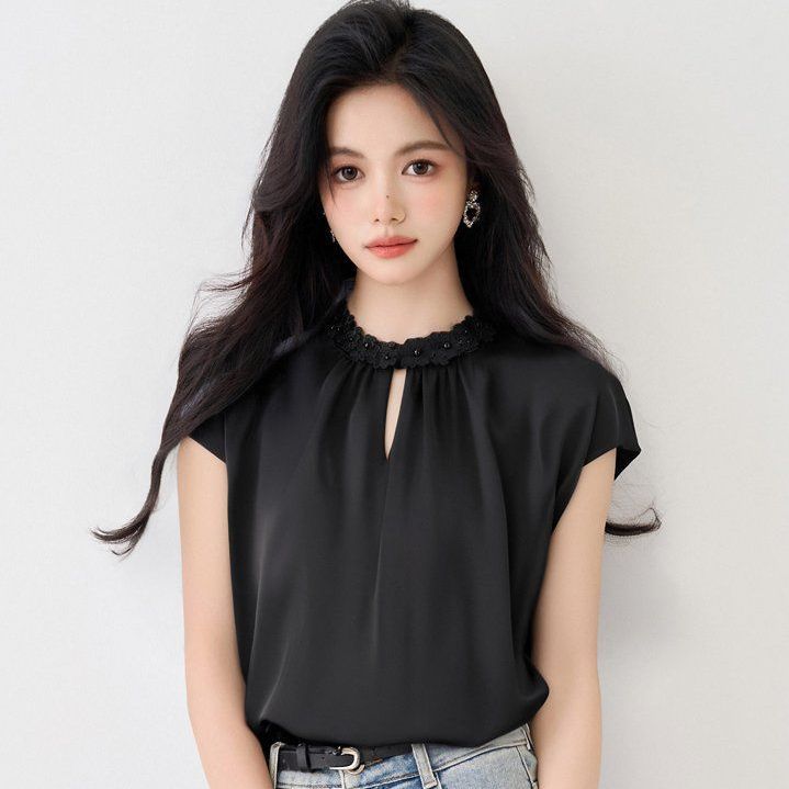 여성 여름 넥프릴 셔링 라운드넥 반팔 블라우스 사무실룩 데이트룩 하객룩 - 상품 이미지