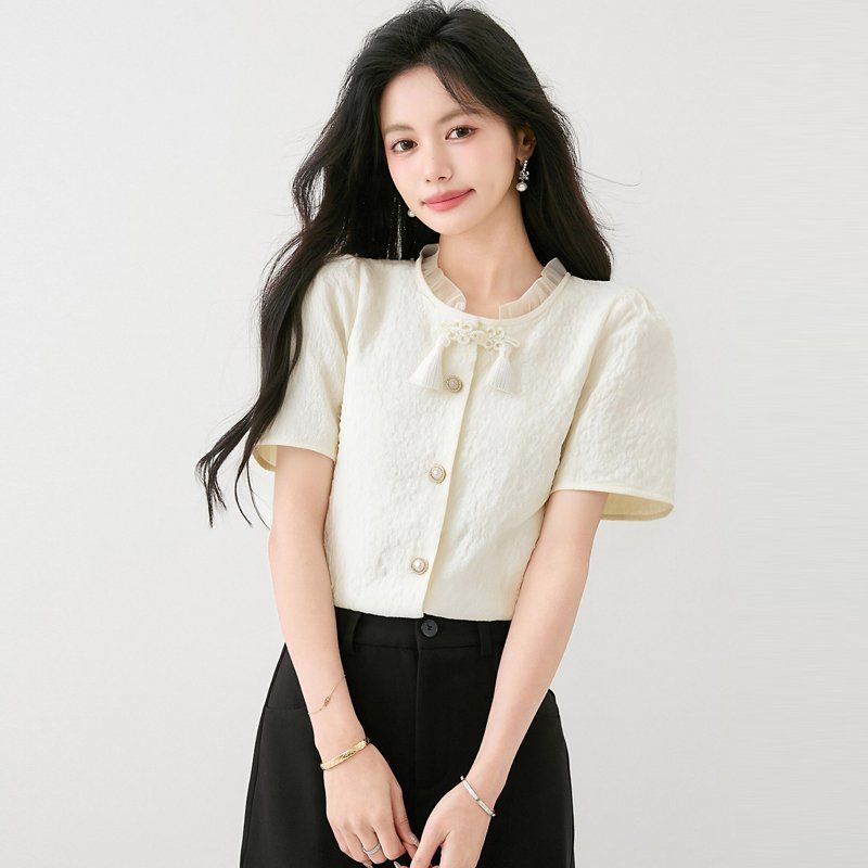 여성 여름 텍스처 넥프릴 태슬 버튼 반팔 블라우스 자켓 짧은 기장 데일리룩 캐주얼룩 베이지 - 상품 이미지