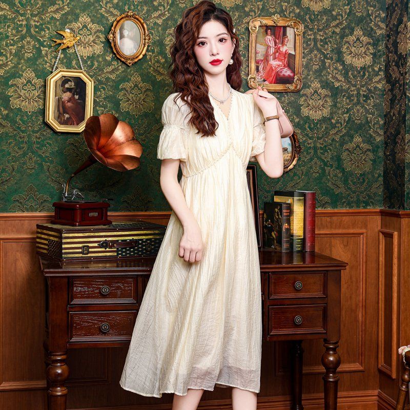 봄 여름 여성 X라인 브이넥 진주넥 퍼프소매 셔링 주름 롱원피스 데이트룩 아이보리 - 상세 이미지 5