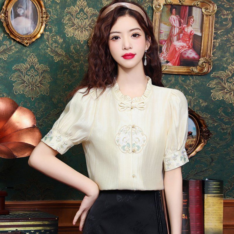 봄 여름 여성 스트레이트핏 프릴넥 리본 자수 반팔 블라우스 빅사이즈 페미닌룩 아이보리 - 상세 이미지 4