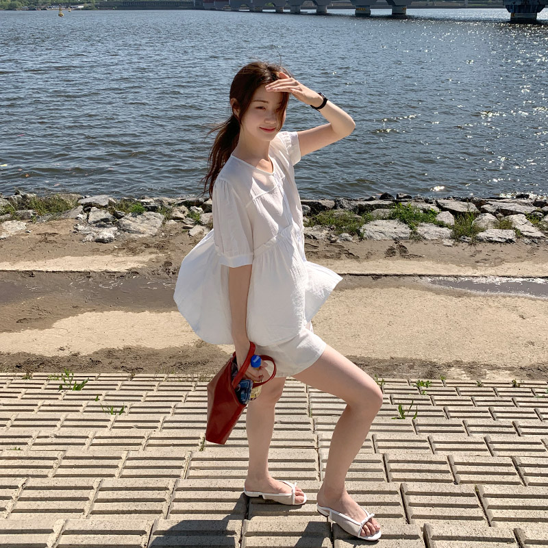 언발 러플 플레어 반팔 블라우스 bs8153 이미지 4