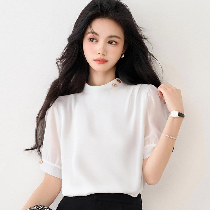 봄 여름 여성 스트레이트핏 하이넥 버튼장식 시스루소매 반팔 블라우스 데일리룩 - 상세 이미지 2