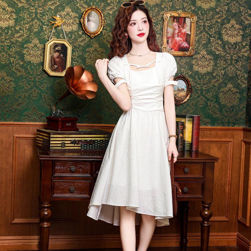 봄 여름 여성 A라인 스퀘어넥 컷아웃 퍼프소매 셔링 자카드 롱원피스 페미닌룩 아이보리 - 상세 이미지 4