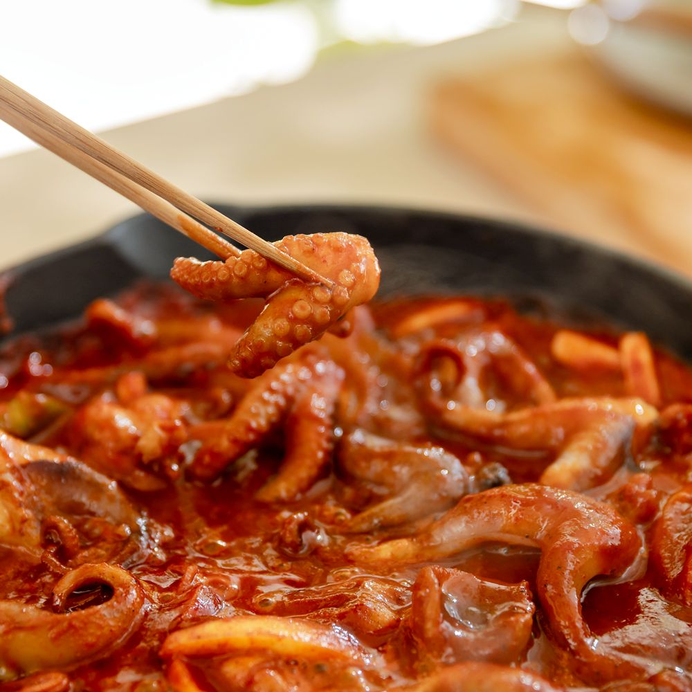 형닭마켓 매운 쭈꾸미볶음 매콤한 감칠맛 팔당 쭈꾸미 450g