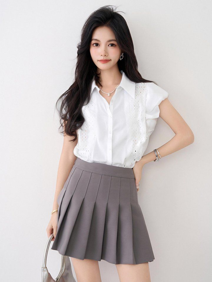 봄 여름 여성 펀칭 프릴소매 밑단밴딩 크롭 셔츠 블라우스 폴로카라 캐주얼룩 화이트 - 상세 이미지 5