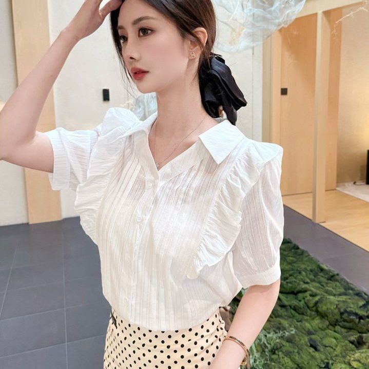 봄 여름 여성 스트레이트핏 폴로카라 핀턱 프릴 퍼프소매 반팔 블라우스 화이트 - 메인 이미지