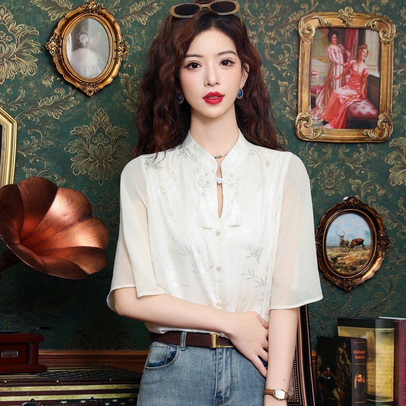 봄 여름 여성 스트레이트핏 5부소매 스탠드칼라 나비매듭 태슬 블라우스 빅사이즈 아이보리 - 상세 이미지 3