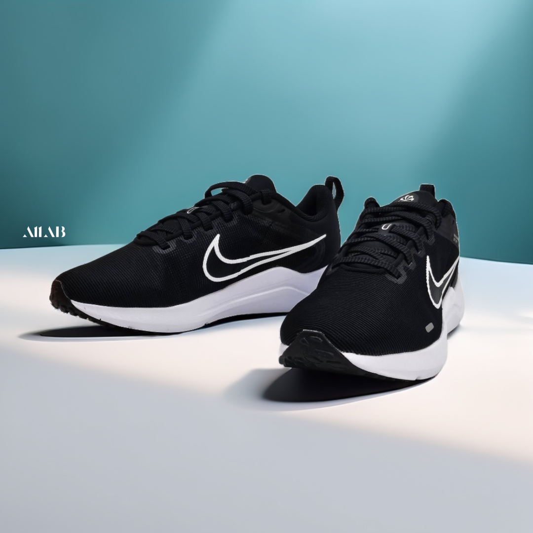 [국내매장판] 나이키 가벼운 런닝화 다운시프터 가벼운 로드 운동화 조깅화 워킹화 블랙화이트, 230