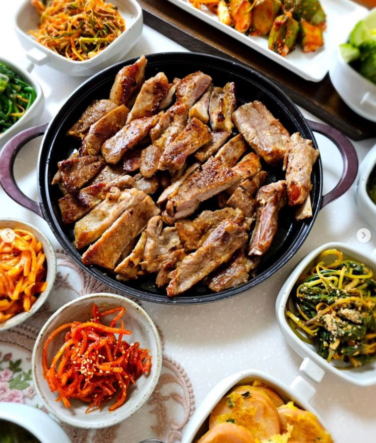 한돈 양념 돼지 갈비 구이 밀키트 1kg 택배 (미소그릴 갈비) - 상세 이미지 4