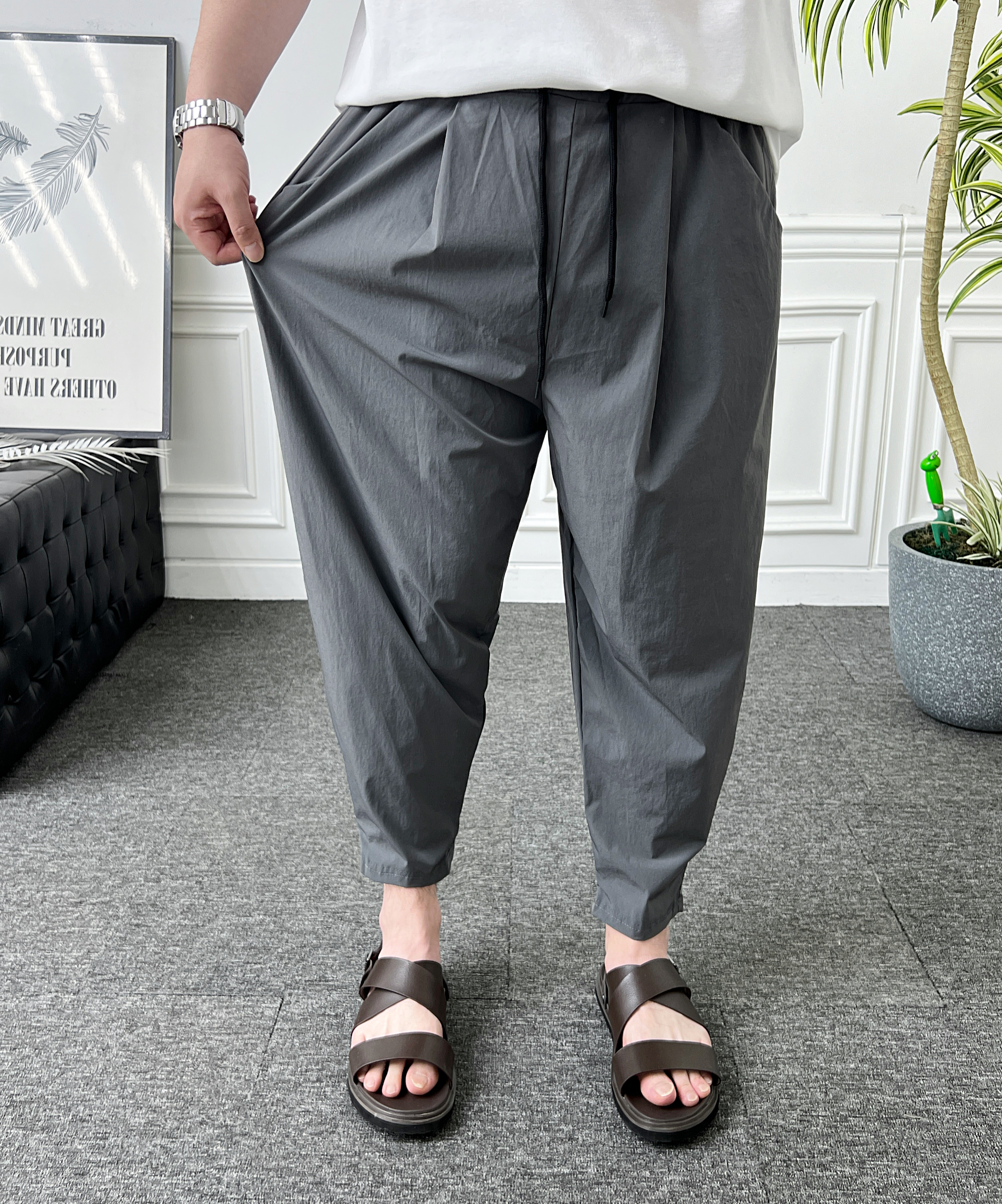 남자 여름 바지 9부 밴딩 아이스 반배기 와이드 항아리핏 주름 벌룬팬츠 - 상세 이미지 2