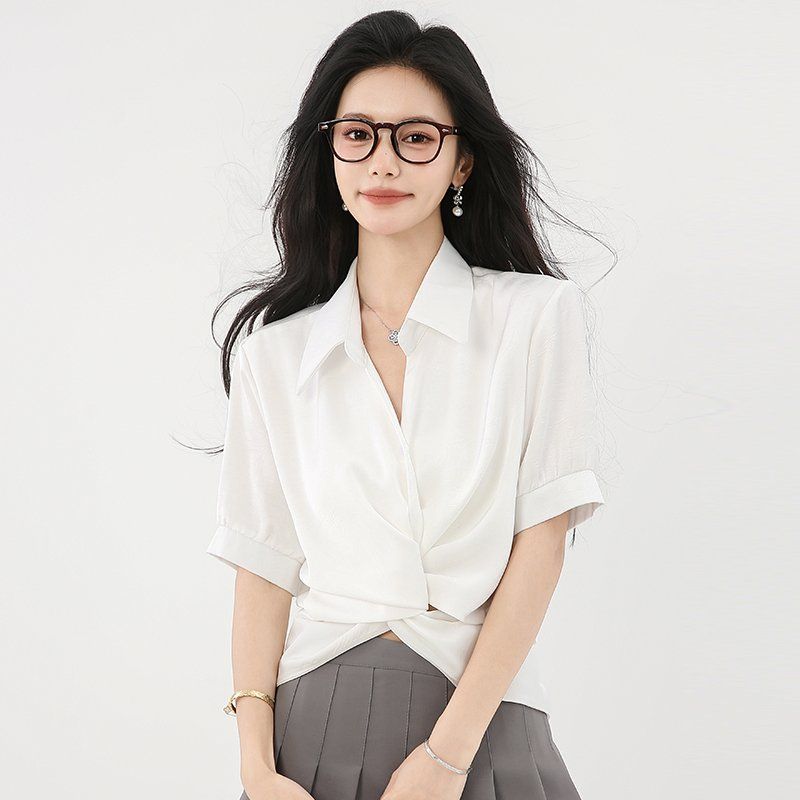 여름 여성 브이넥 꼬임 반팔 셔츠 블라우스 크롭 카라넥 버튼 데일리룩 캐주얼룩 - 상세 이미지 3