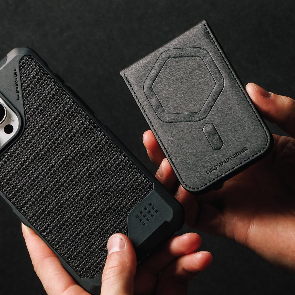 UAG 메트로폴리스 맥세이프 킥스탠드 카드지갑 수납 거치대 이미지 4