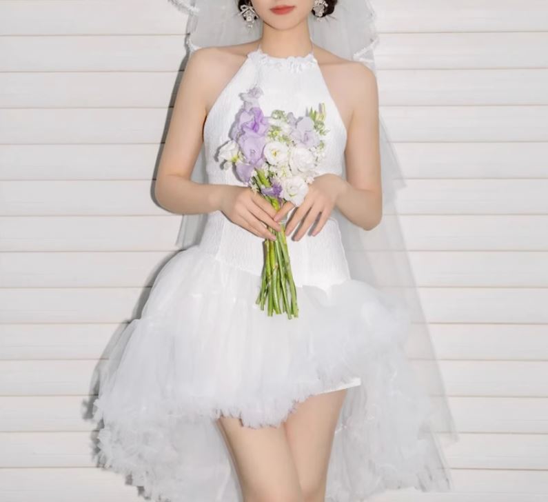 로맨틱 하이로우 드레스 셀프웨딩용 플레어 미니 원피스 - 상품 이미지