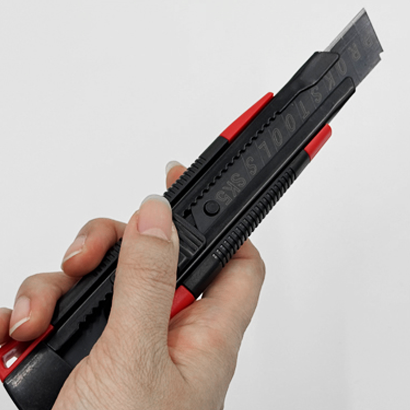 솔리드 커터칼 18MM 오토락 안전 택배칼 컷터칼 박스칼 사무용 장판 미니 공업용 1P 이미지 2