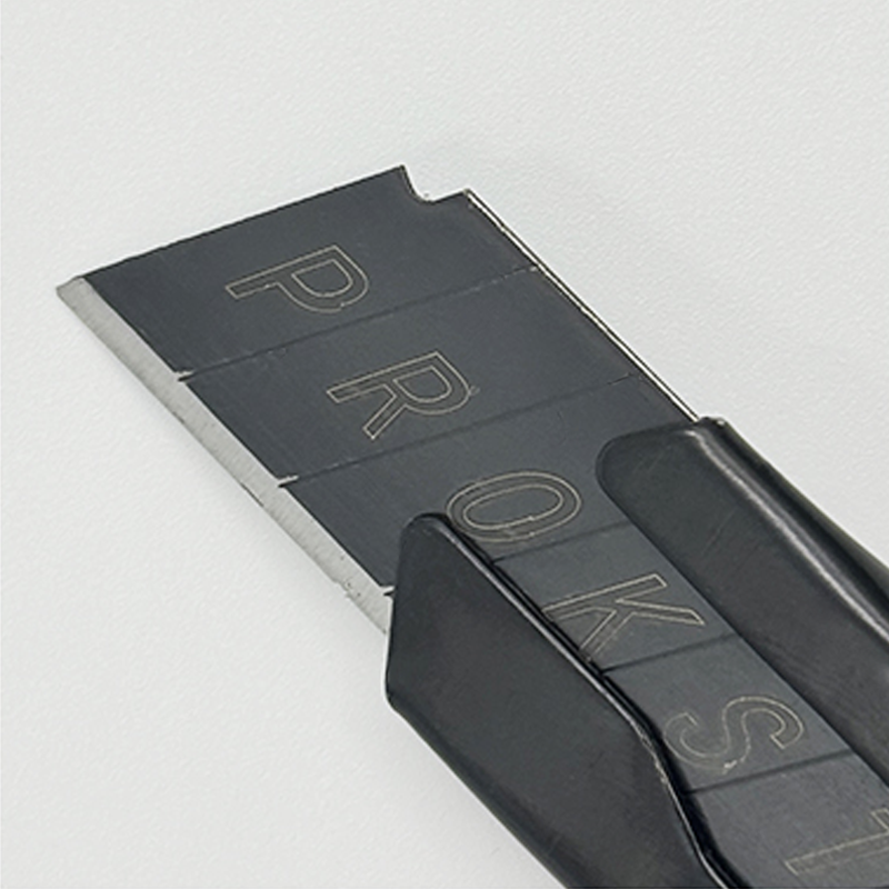 솔리드 커터칼 18MM 오토락 안전 택배칼 컷터칼 박스칼 사무용 장판 미니 공업용 1P 이미지 4