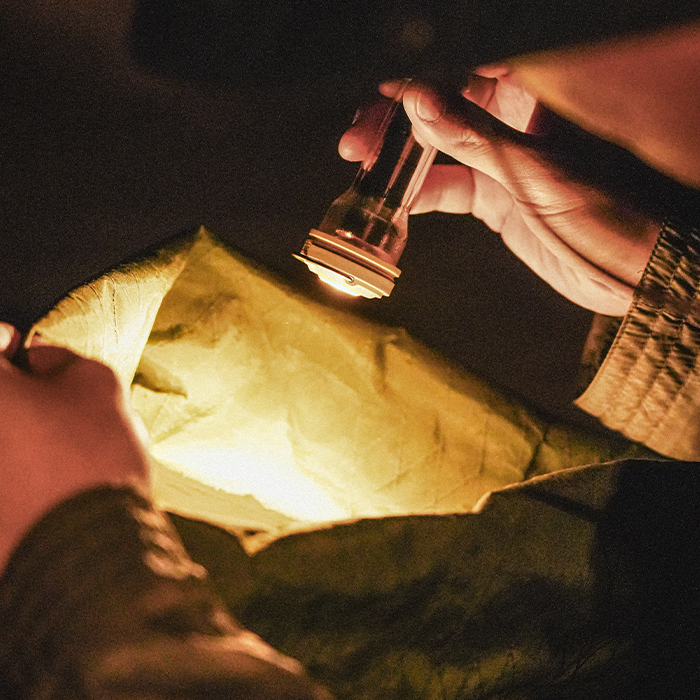 카고컨테이너 에어 라이트 4P 차징독 케이스 세트 캠핑 백패킹 LED 랜턴 무드등