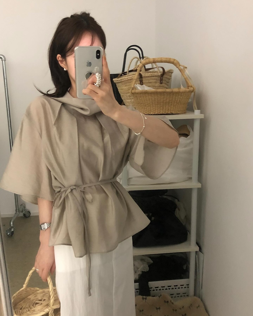 다지 여성 리버시블 랩 리본 핀턱 오버핏 루즈핏 반팔 빅카라 블라우스 이미지 2