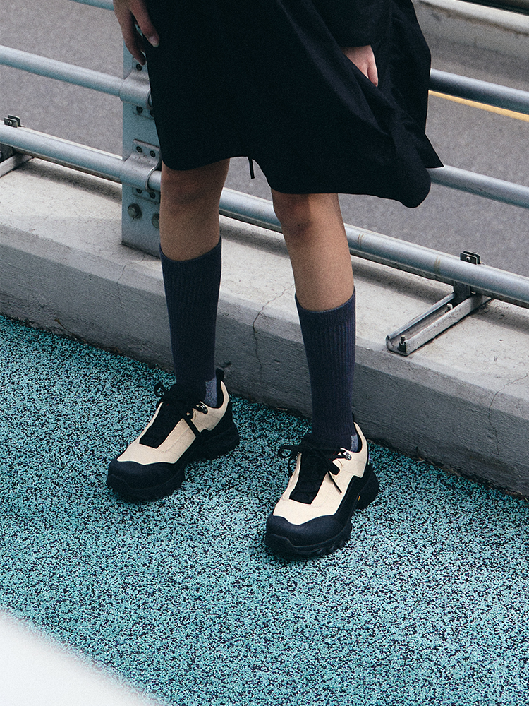 험토 여성 로우 트레킹화 카너 EVT