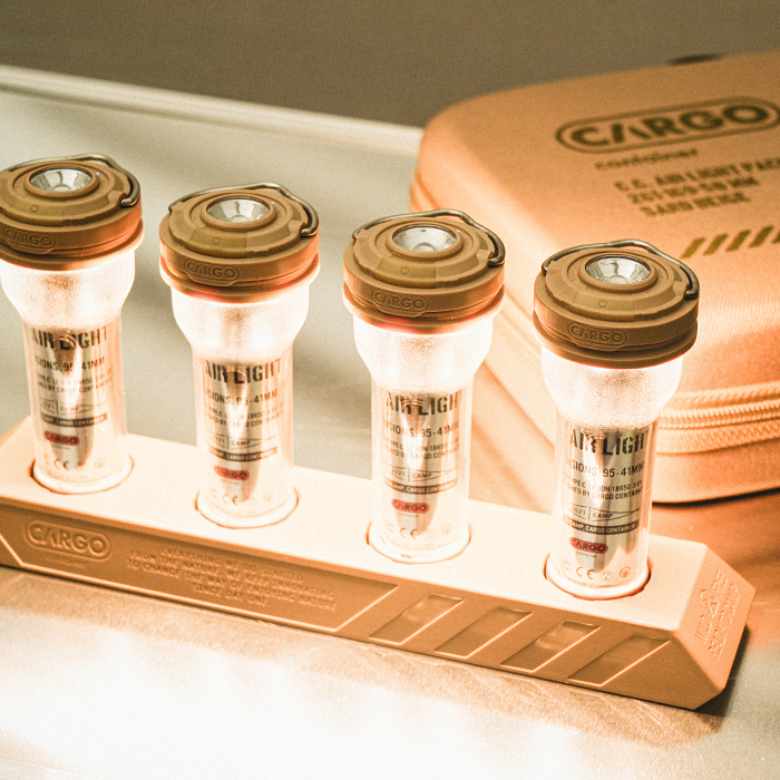 카고컨테이너 에어 라이트 4P 차징독 케이스 세트 캠핑 백패킹 LED 랜턴 무드등