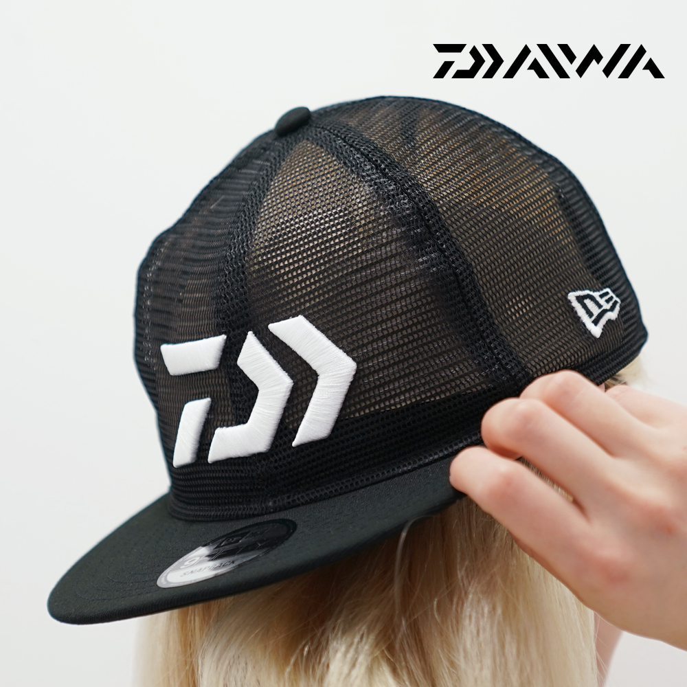 다이와 25SS 스냅백 DC-6445NK 로고 자수 풀메쉬 뉴에라 콜라보