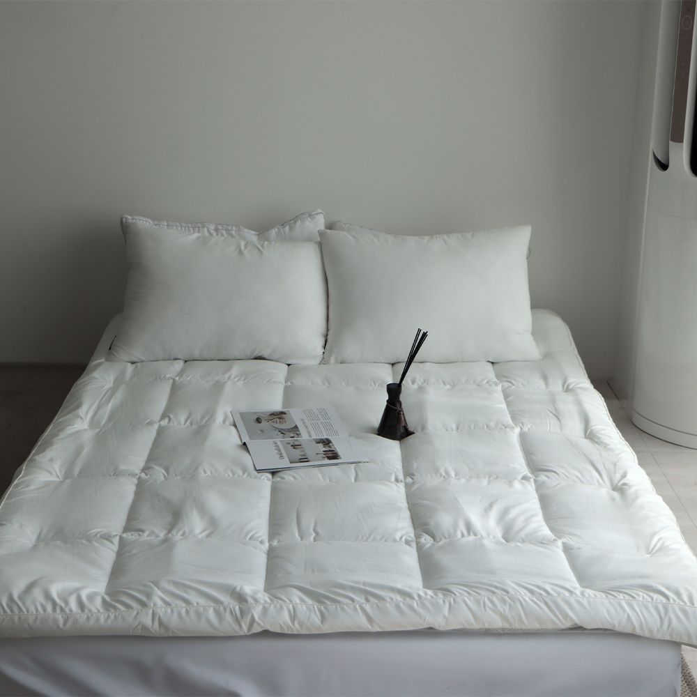 두껍고 푹신한 사계절 요매트 토퍼 매트리스 이불 스토퍼 바닥이불 까는 요토퍼