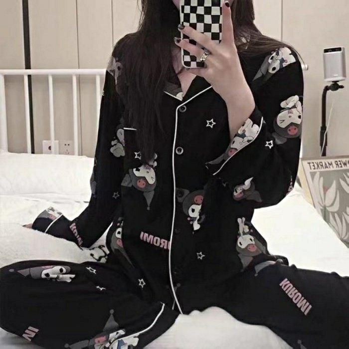 (반팔/긴팔) 쿠로미 블랙 배색 잠옷 세트 - 상품 이미지