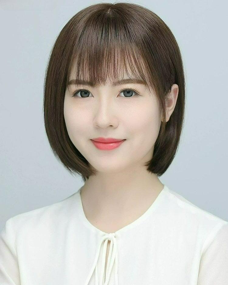 여성 짧은머리 항암가발 인모 가발 단발 자연스러운 패션 엄마 중년 중간 가르마 진짜모발 30cm 바늘짜임 A - 상품 이미지