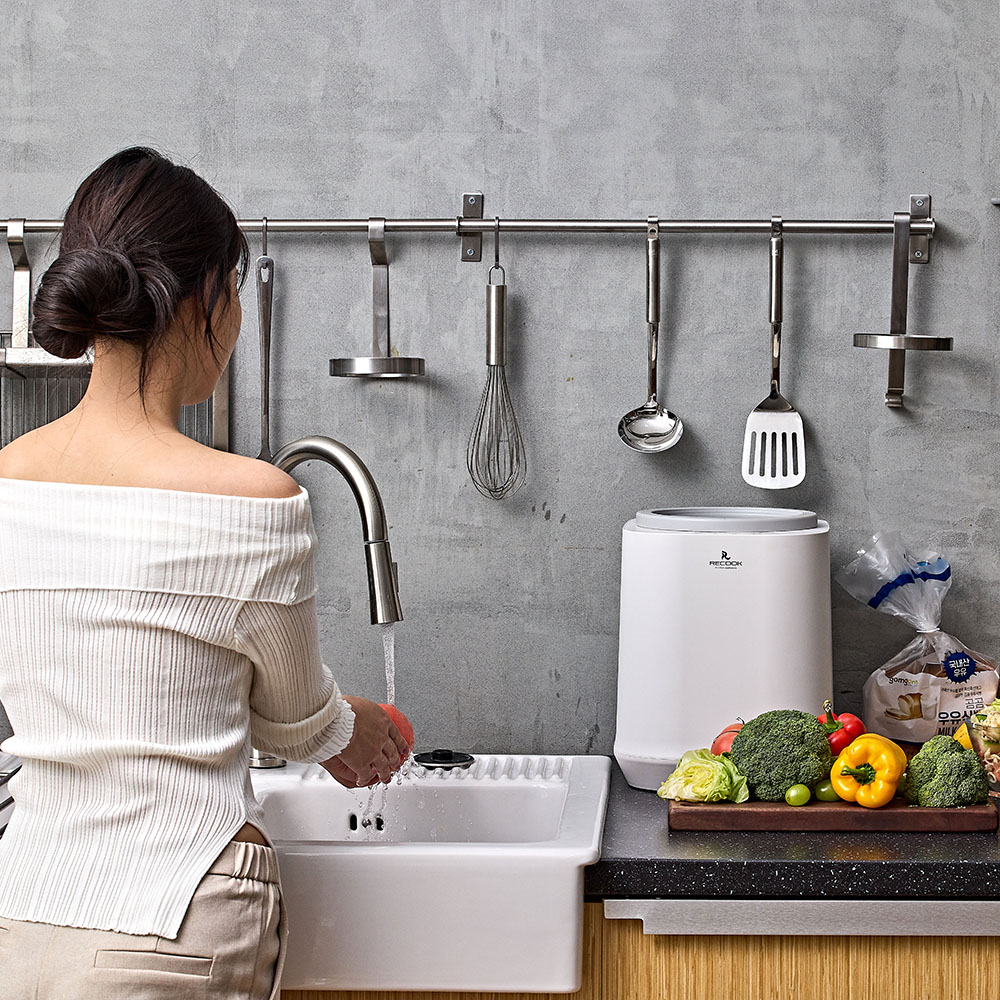 리쿡 음식물처리기 더펠리체 4L 건조 분쇄형 가정용 분리 세척 자동