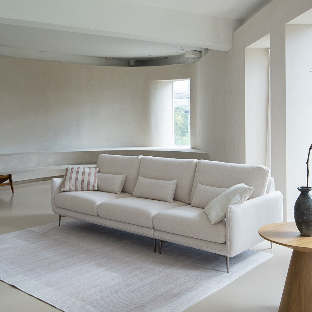 헨지디자인 밀크 부클레 딘 4인용 패브릭소파 홈카페 신혼가구