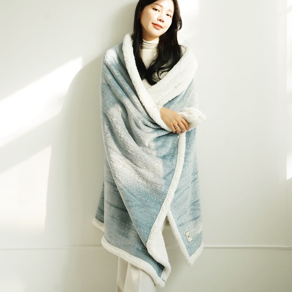 스웨터 양털 담요 집순이 겨울 캠핑 차박 블랭킷 쇼파 두꺼운 망토 - 메인 이미지