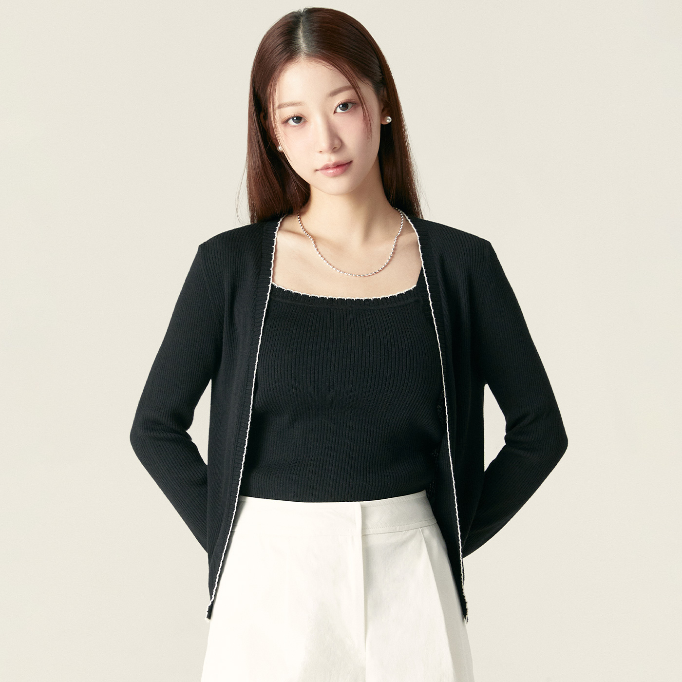 로엠 스칼럽 나시 가디건 세트 RMCKF24RT1