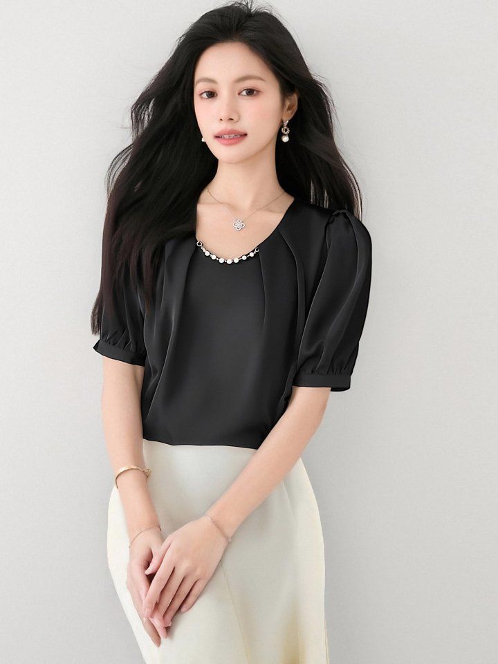 봄 여름 여성 라운드넥 체인블라우스 반팔 퍼프소매 루즈핏 데일리룩 오피스룩 면티 - 상세 이미지 4
