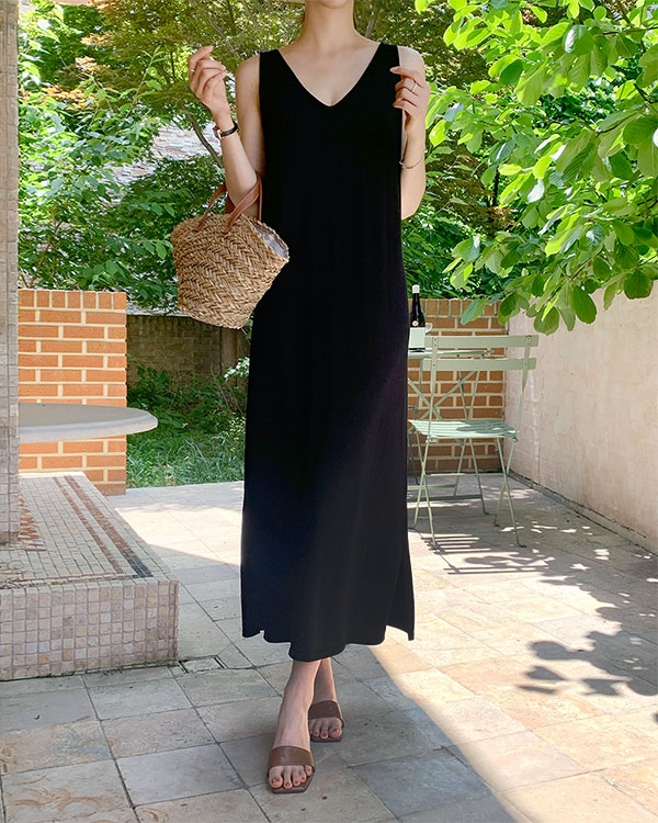 [자체제작] 1980 여름 시원한 고급 나시 브이넥 니트 롱 원피스 블랙