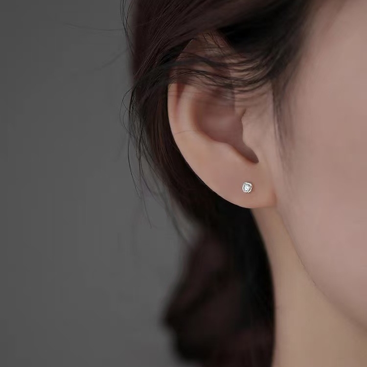 하트 컷 큐빅 귀걸이 N212 - 메인 이미지