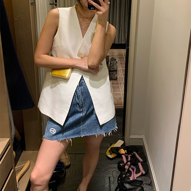 브이넥 쓰리버튼 린넨민소매조끼 캐주얼정장 루즈핏 고급 스타일 디자인 봄여름 화이트 - 상품 이미지