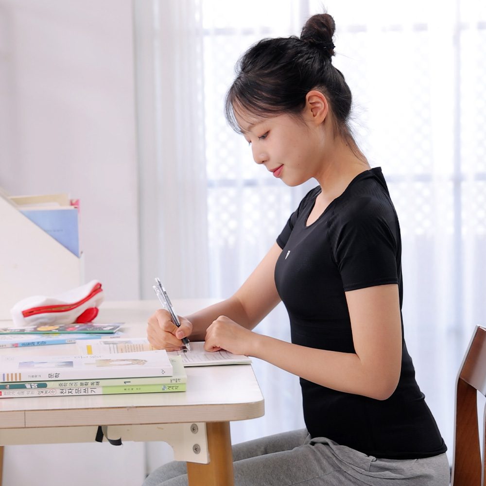 [1+1] 테이핑테크 여성용 바른자세 웨어 자세교정 라운드숄더 기능성 티셔츠 짐웨어 - 상세 이미지 4