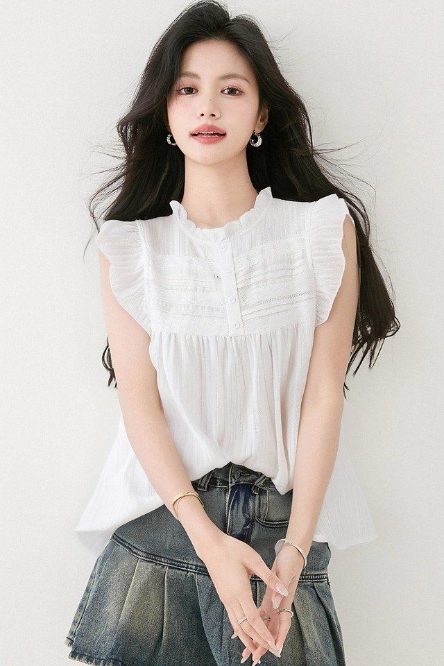 봄 여름 여성 프릴블라우스 민소매 라운드넥 루즈핏 핀턱 데일리룩 나시 시원한 면티 - 상세 이미지 5