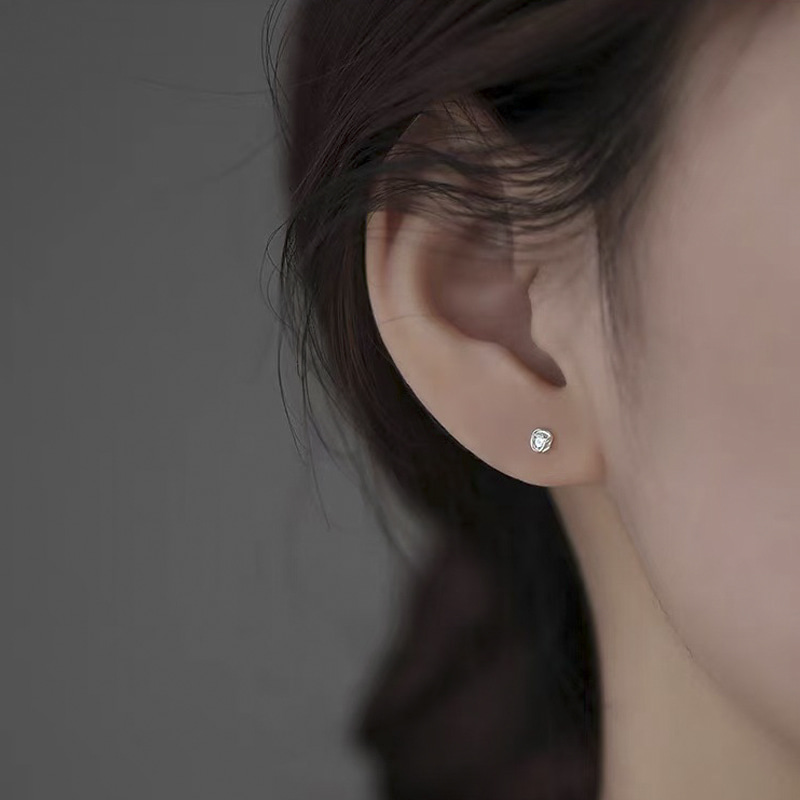 하트 컷 큐빅 귀걸이 N212 - 상세 이미지 2